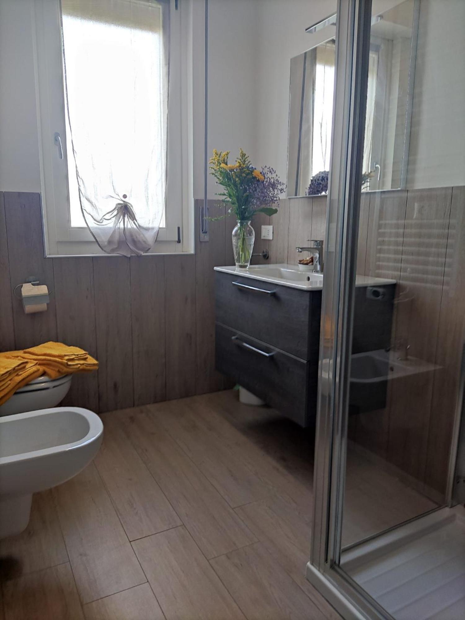 Appartamenti Bellini Бардолино Номер фото
